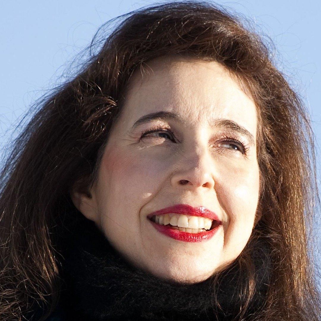 Photo of Angela Hewitt