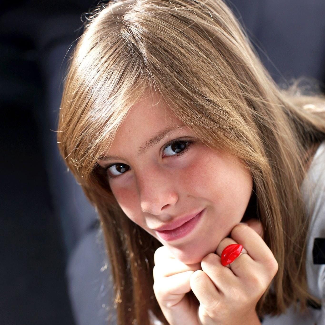 Photo of Claudia Vega