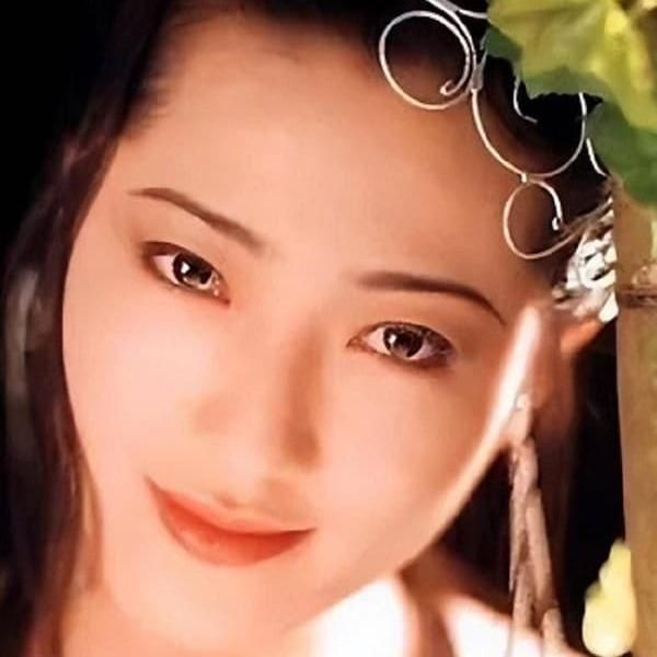 Photo of Asami Kanno