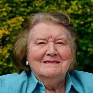 Photo of Patricia Routledge