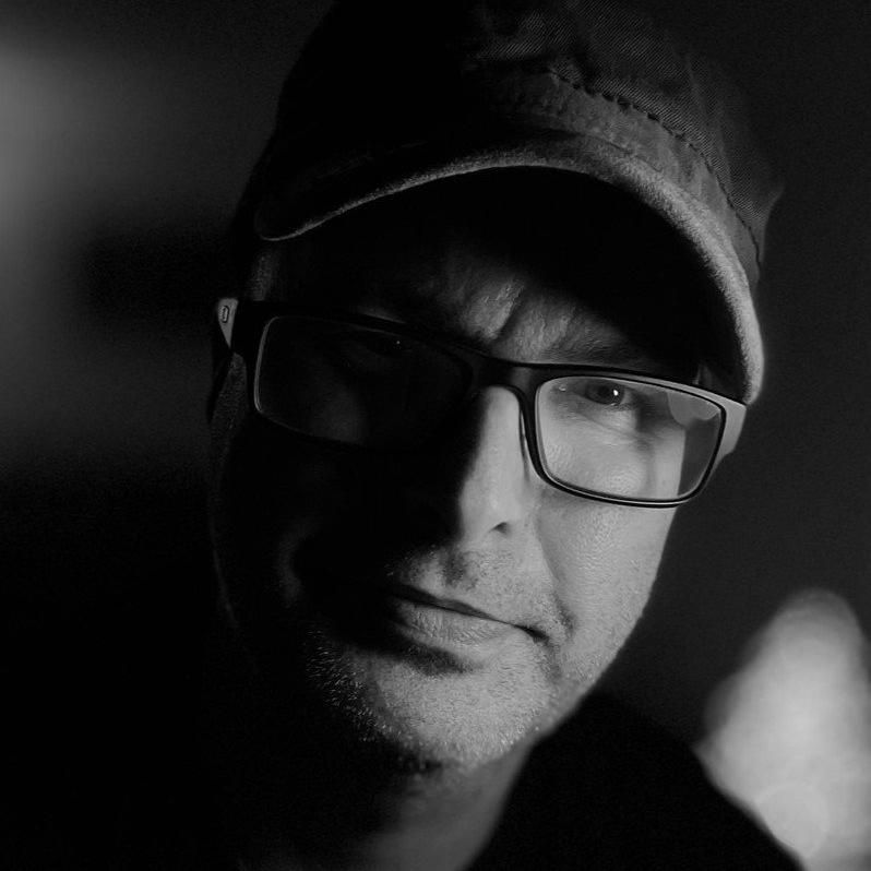 Photo of Simon Dennis