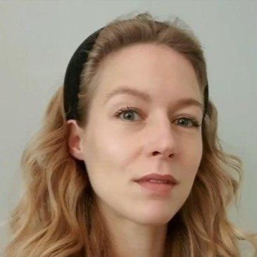 Photo of Stefanie Nieuwenhuyse