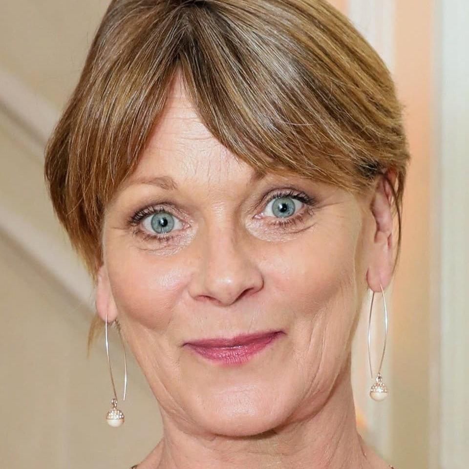 Photo of Samantha Bond