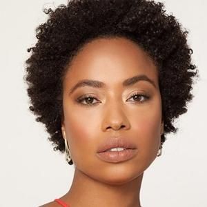 Photo of Mariana Nunes