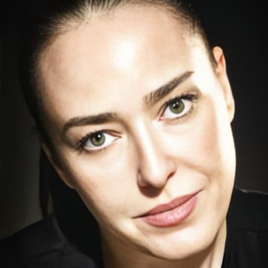 Photo of Yaprak Özdemiroğlu