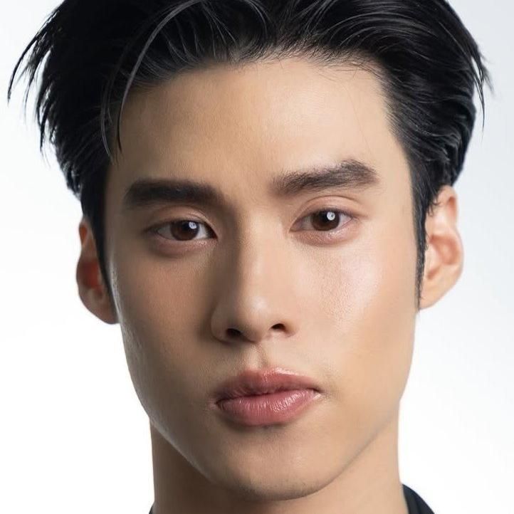 Photo of Peemapol Panichtamrong