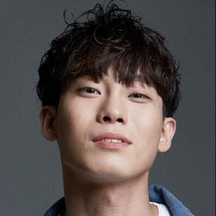 Photo of Yoo Dong-Hun