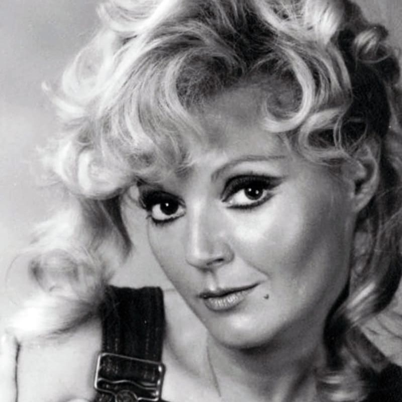 Photo of Estela Molly