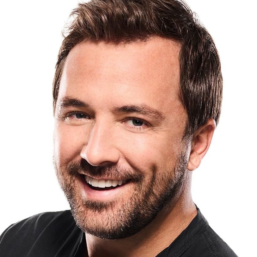 Photo of Darren McMullen