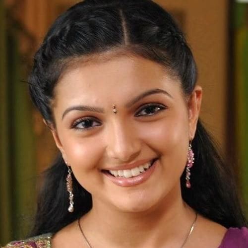 Photo of Saranya Mohan