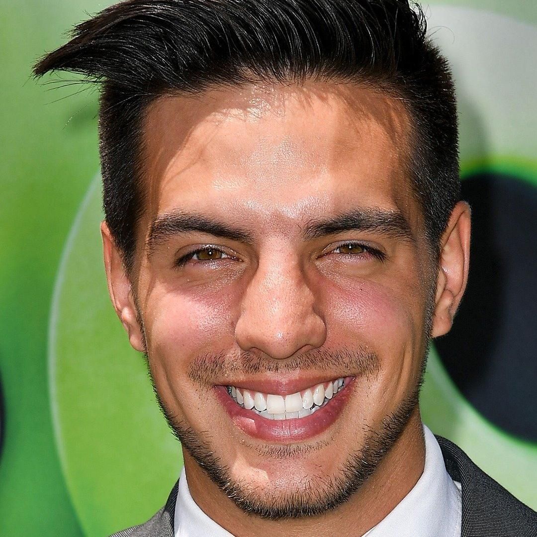 Photo of Vadhir Derbez