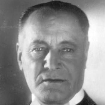 Photo of Heinrich Schroth