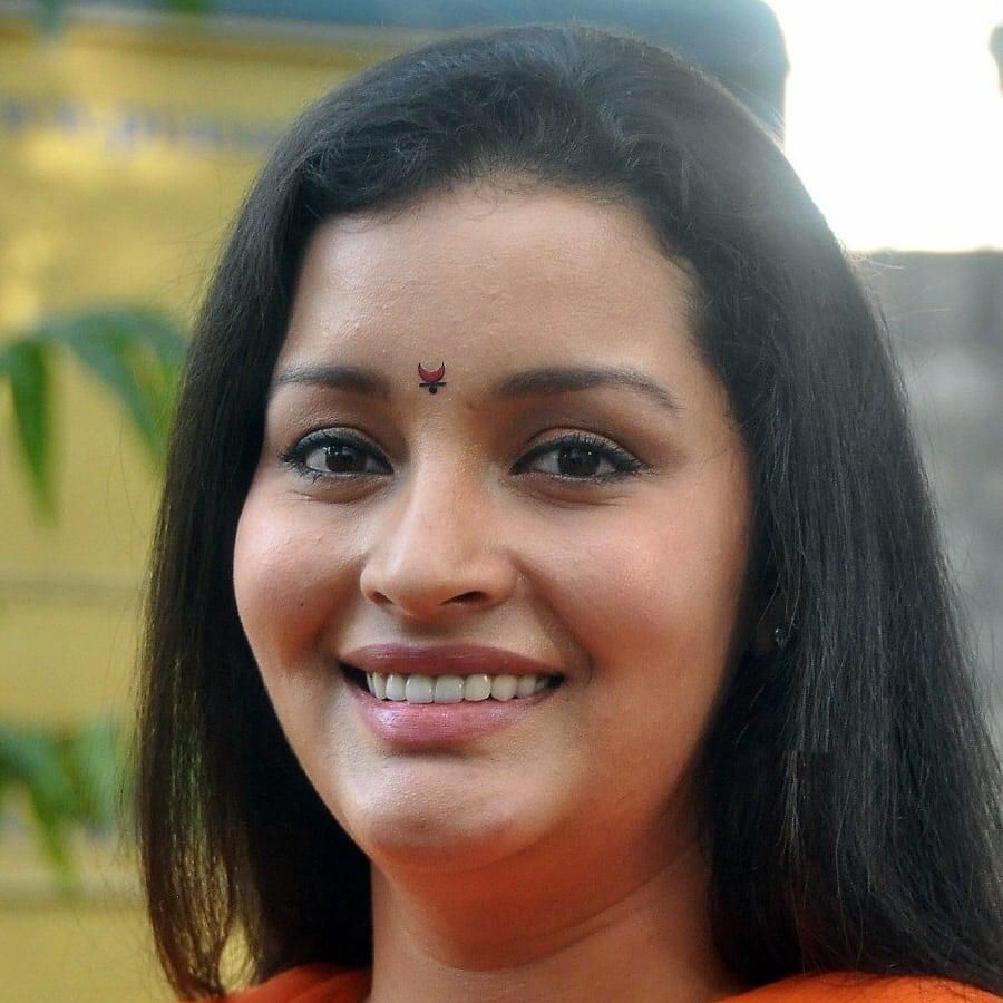 Photo of Renu Desai