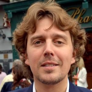 Photo of Alex Vizorek