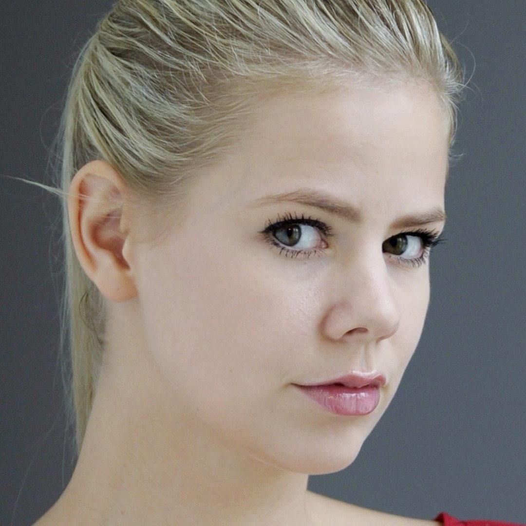 Photo of Julie Zangenberg