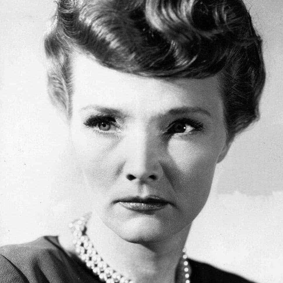 Photo of Elizabeth Russell