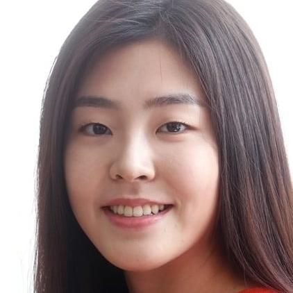 Photo of Shin Yoon-ju