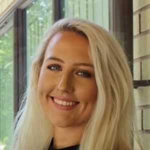 Photo of Charlotte Davies