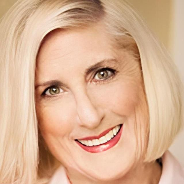 Photo of Kathy Holly