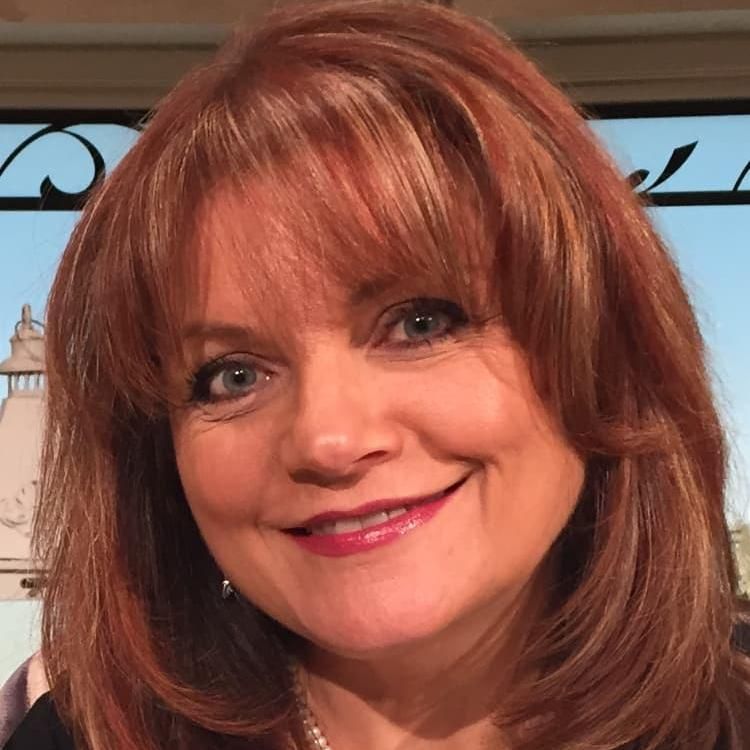 Photo of Debbie Flint