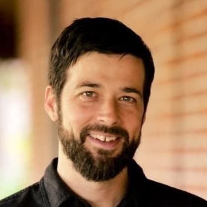 Photo of Shannon Mills