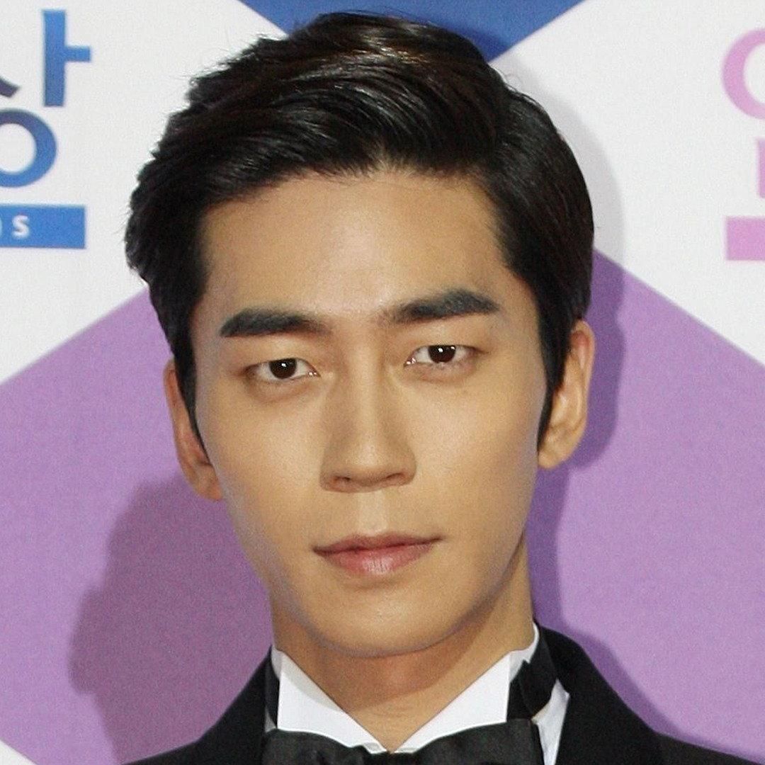 Photo of Shin Sung-rok