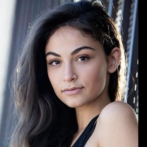 Photo of Ellie Laufer
