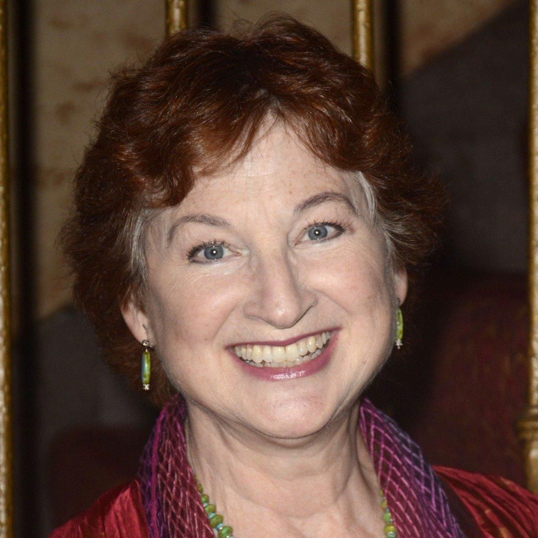 Photo of Elaine Bromka