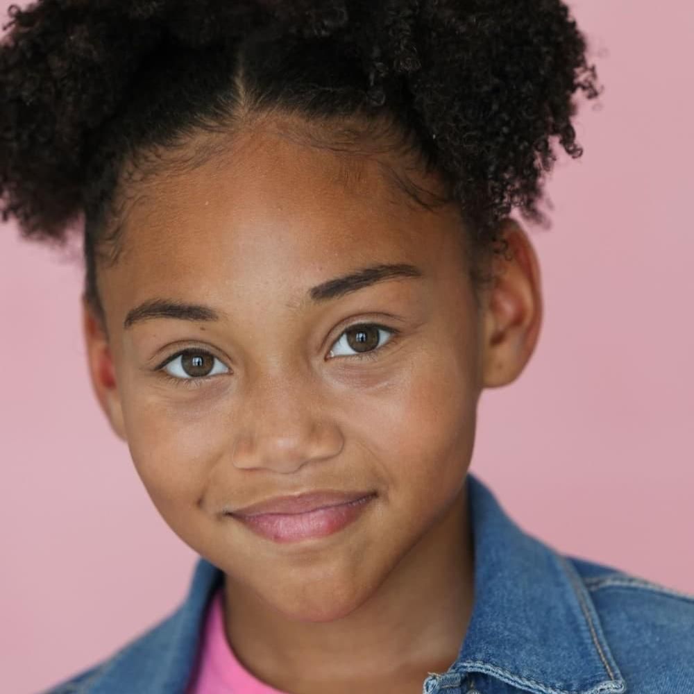 Photo of Elle Naomi