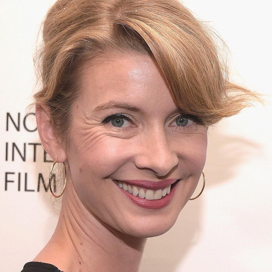 Photo of Rochelle Bostrom