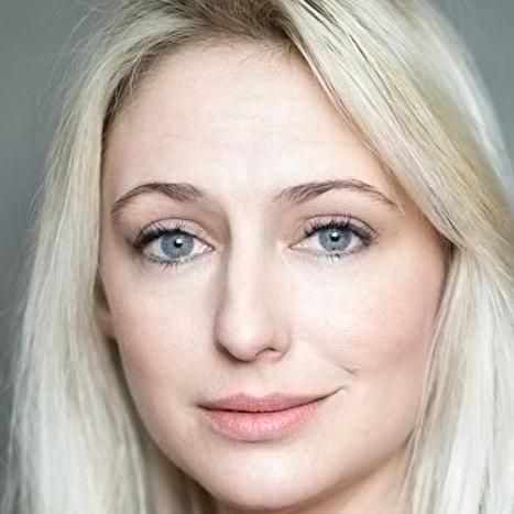 Photo of Ali Bastian