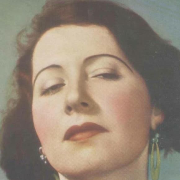 Photo of Carmen Santos