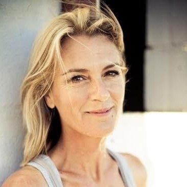Photo of Julie Hartley
