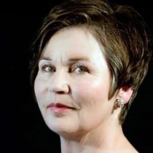 Photo of Janet Perry