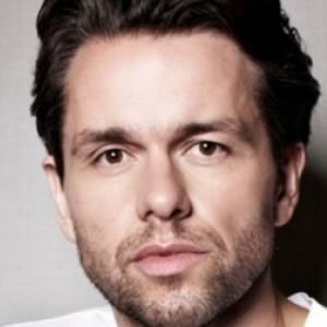 Photo of Julian Ovenden
