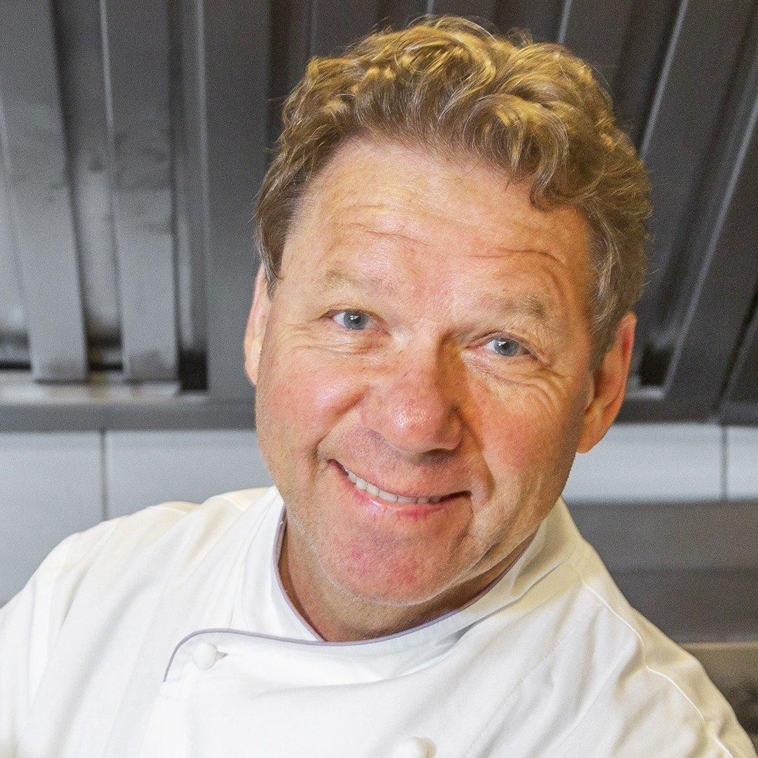 Photo of Claude Troisgros