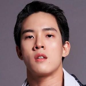 Photo of Victor Chatchawit Techarukpong