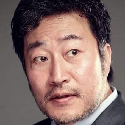 Photo of Min Eung-sik