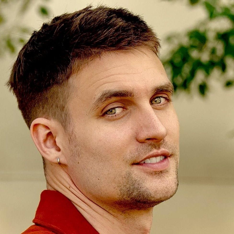 Photo of Shayne Davis