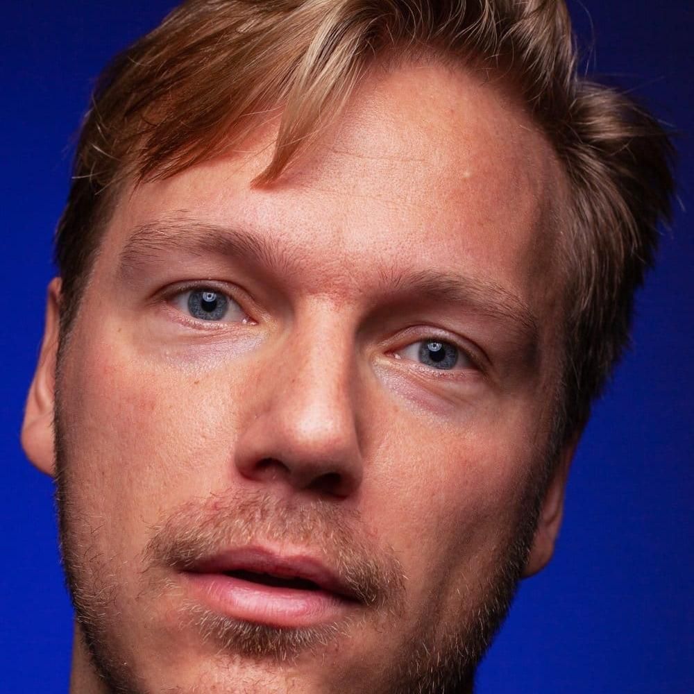 Photo of Lucas Alexander