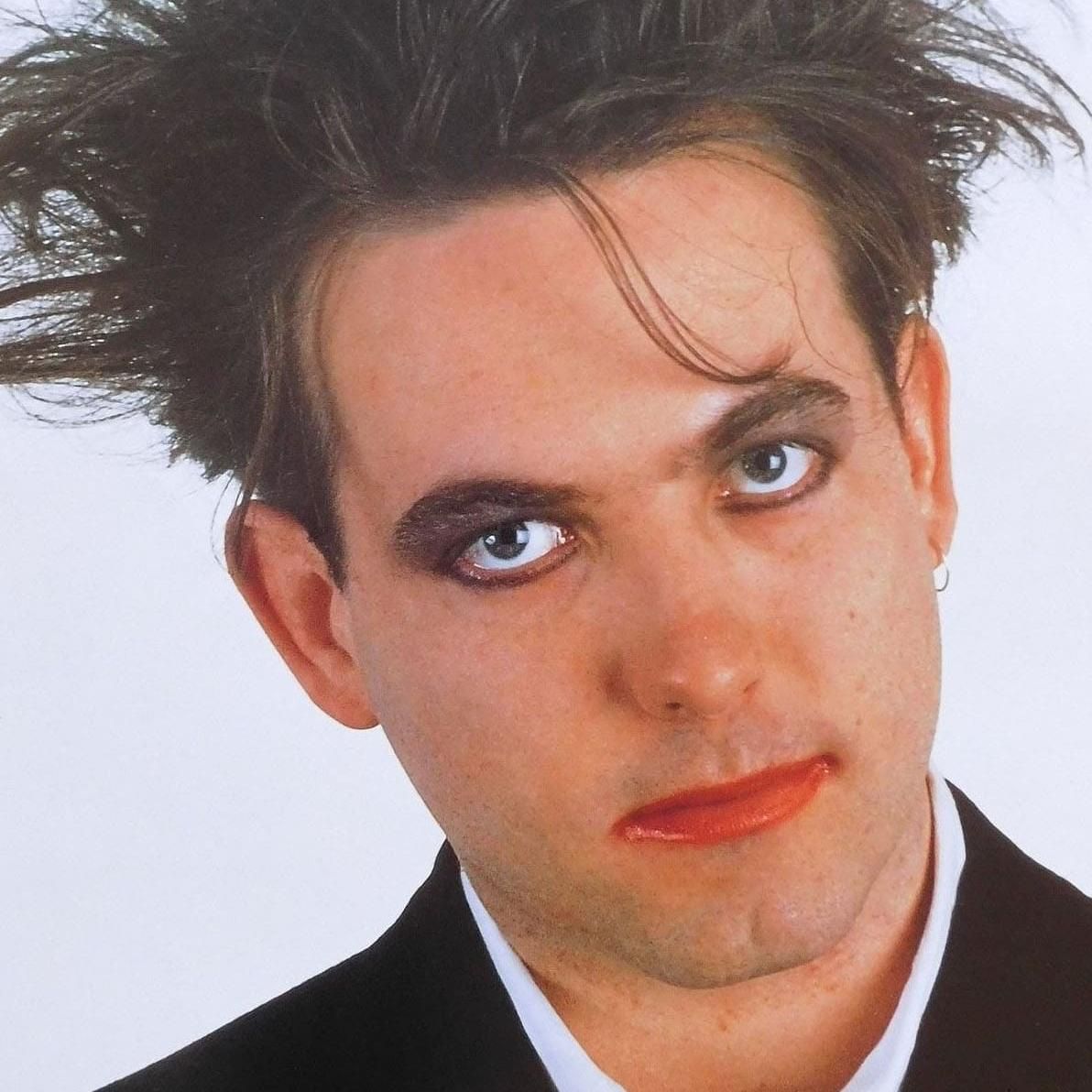 Photo of Robert Smith