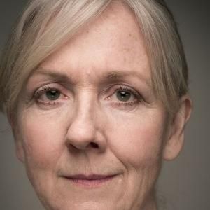 Photo of Liz Crowther