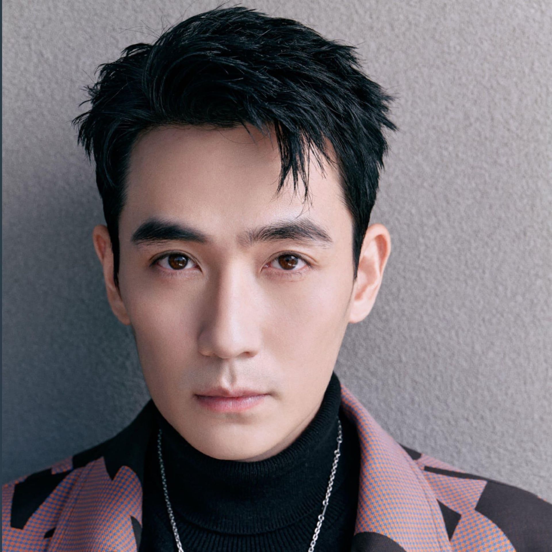 Photo of Zhu Yilong