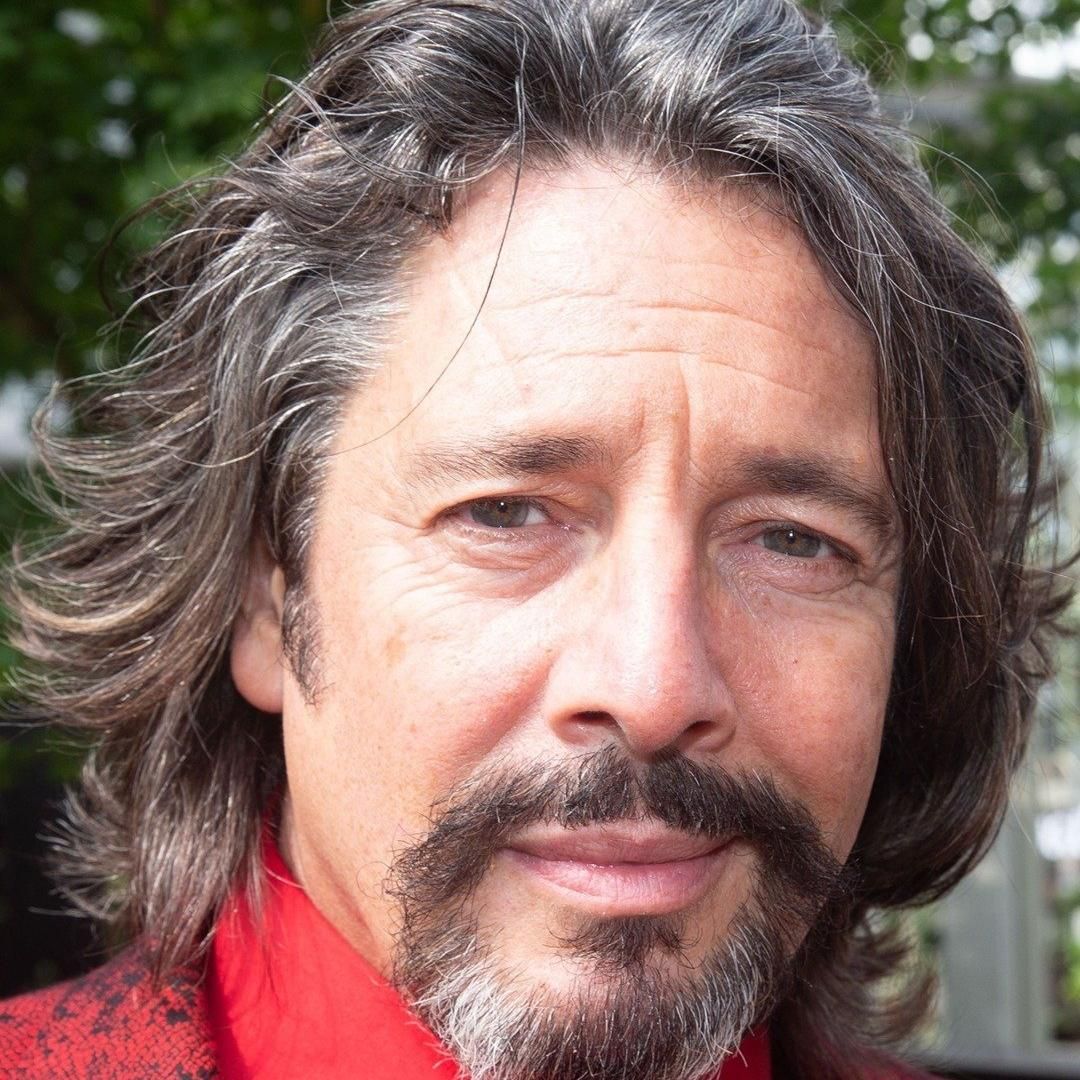Photo of Laurence Llewelyn-Bowen
