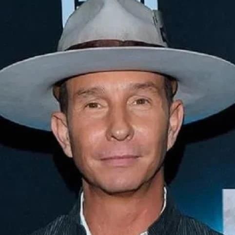 Photo of Erik Rubín