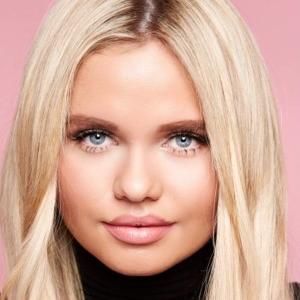 Photo of Alli Simpson