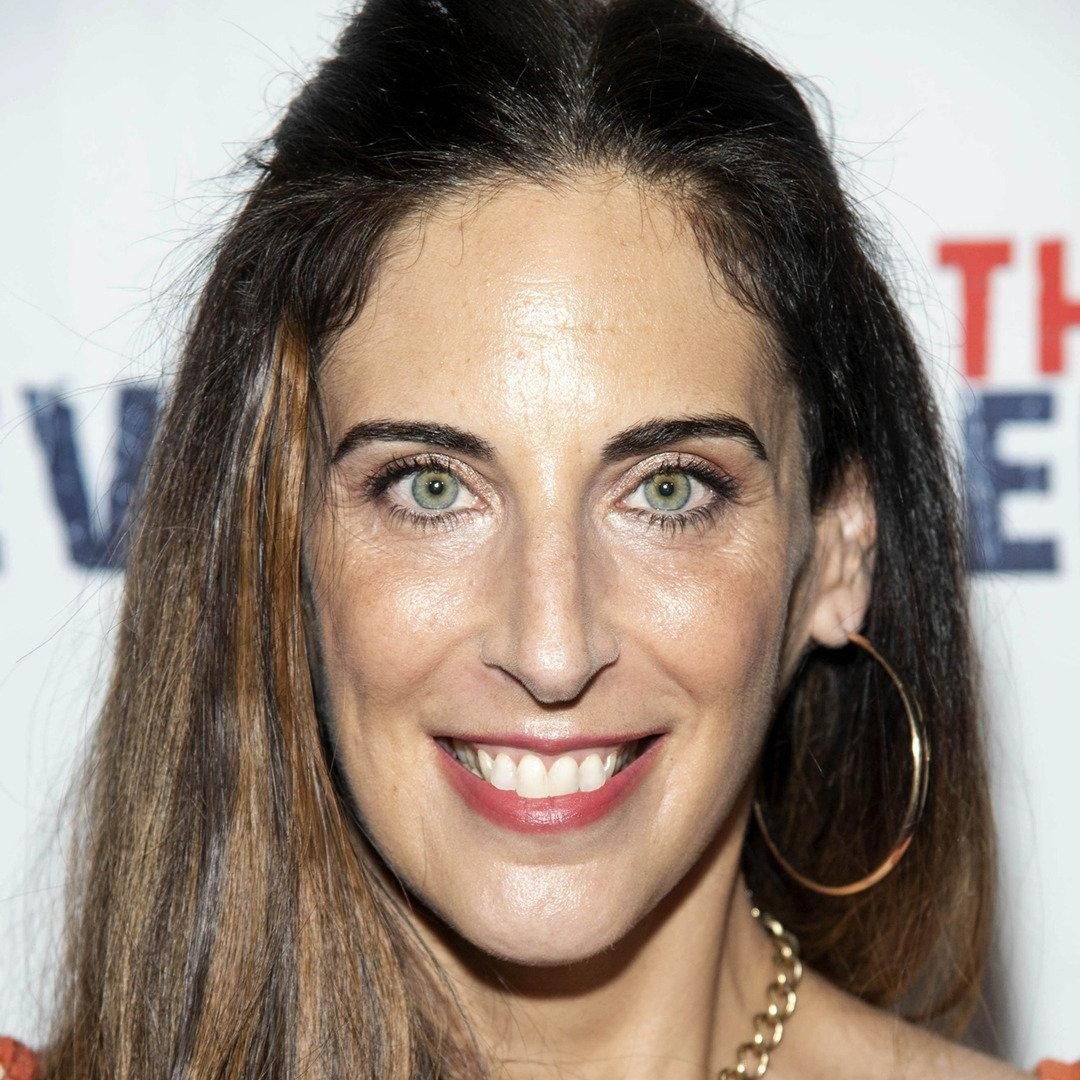 Photo of Mia Schaikewitz