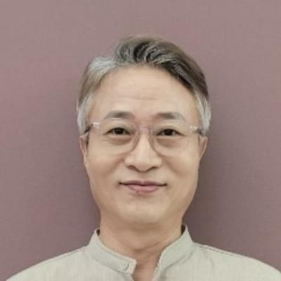 Photo of Kim Moon-soo