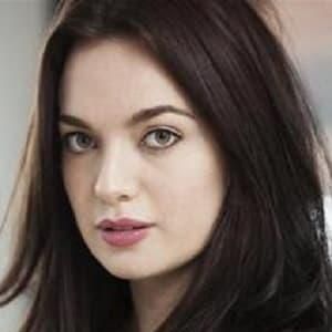 Photo of Lisa Wood