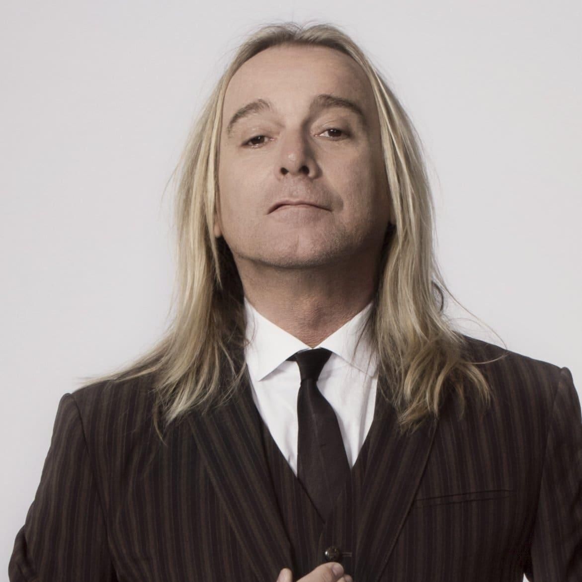 Photo of Robin Zander